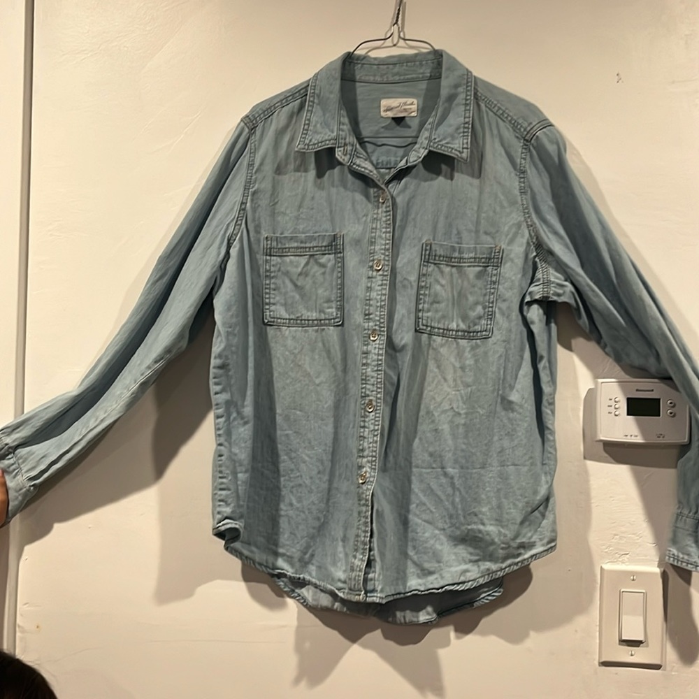 Universal threads goods company, size XL, blue denim